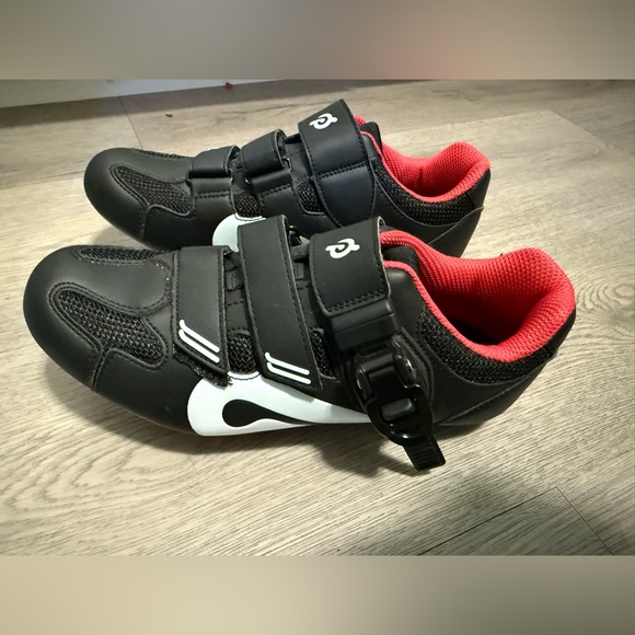 Peloton Black Spin Cycling Shoes w/ Cleats - Size 38 Woman’s 7 US - Picture 2 of 6